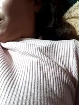 Snapshot of _Su-Su_ chatting on 02-02-26, 04:11 Su-Su online show from 02-02-26, 04:11