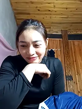 Snapshot of _Su-Su_ chatting on 02-10-26, 05:44 Su-Su online show from 02-10-26, 05:44