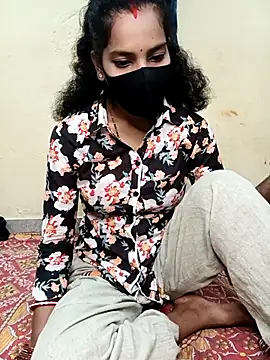 Snapshot of Desi_Hot_Queen chatting on 11-23-25, 02:28 Desi Hot Queen online show from 11-23-25, 02:28