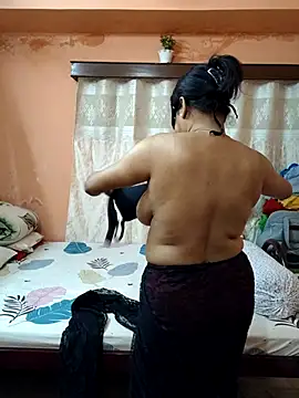 Cute-richa1 online show from 02-02-26, 01:43