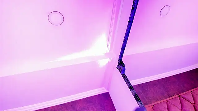 VictoriaSaenz1  online show from 11-20-25, 05:40