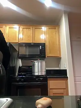 Motherbigbus online show from 02-12-26, 12:00