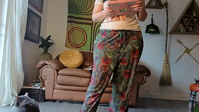 bruisedblossoms online show from 03-16-26, 06:01