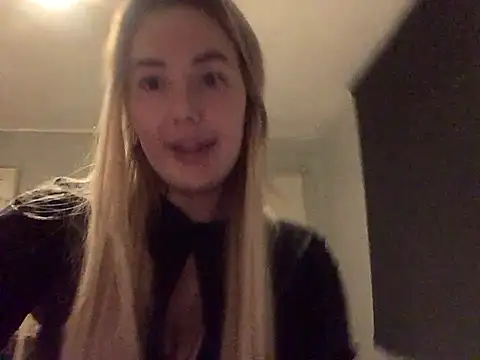 xoxohan11 online show from 02-14-26, 12:29