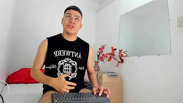 Lucastorrez01 online show from 01-08-26, 07:10