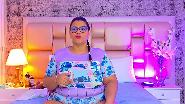 SelennaCooper online show from 03-15-26, 12:00