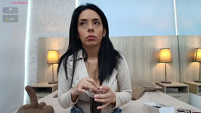 Snapshot of mature_eva1 chatting on 05-31-26, 11:17 mature eva1 online show from 05-31-26, 11:17