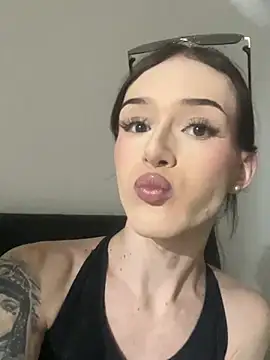 Baby luxury online show from 06-06-26, 11:31