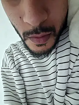 Snapshot of Riko369 chatting on 04-11-26, 08:24 Riko369 online show from 04-11-26, 08:24