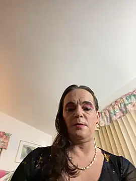 tsashelayamylynzy online show from 11-26-25, 02:23