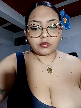 Snapshot of Anna_Lucia88 chatting on 06-13-26, 06:11 Anna Lucia88 online show from 06-13-26, 06:11