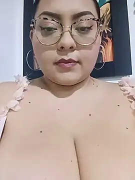 Snapshot of Anna_Lucia88 chatting on 07-10-26, 08:29 Anna Lucia88 online show from 07-10-26, 08:29