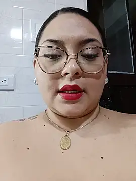 Snapshot of Anna_Lucia88 chatting on 08-01-26, 06:56 Anna Lucia88 online show from 08-01-26, 06:56