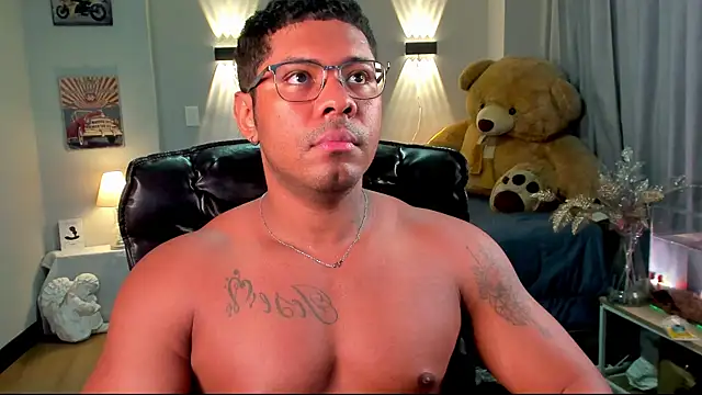 LEONHDZ online show from 11-22-25, 11:20