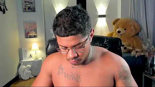 LEONHDZ online show from 11-23-25, 07:52