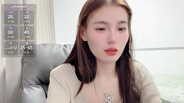 Snapshot of H-2005 chatting on 02-07-26, 12:53 H-2005 online show from 02-07-26, 12:53