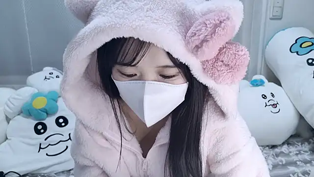 Nemu chan  online show from 01-10-26, 08:16