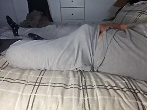 Cheekoy06 online show from 11-25-25, 03:01