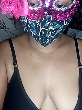 arpitaroy0 online show from 11-18-25, 03:49