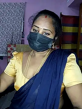 Snapshot of Tamil_devagi chatting on 04-18-26, 07:07 Tamil devagi online show from 04-18-26, 07:07