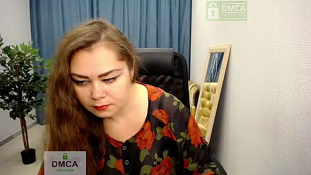 Susanna S online show from 12-16-25, 06:29