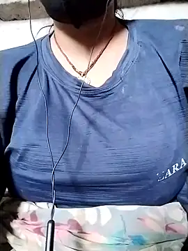 Snapshot of CUTE_123X chatting on 11-21-25, 09:19 CUTE 123X online show from 11-21-25, 09:19