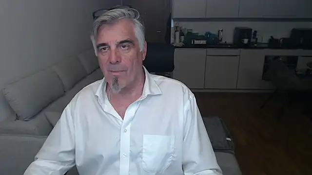 Buidapest online show from 04-05-26, 07:00