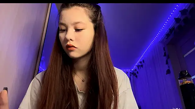 CutieSlim online show from 11-19-25, 10:59