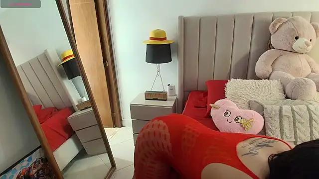 Emyii  online show from 02-17-26, 02:13