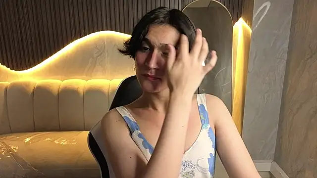 zoe tp online show from 12-05-25, 12:47