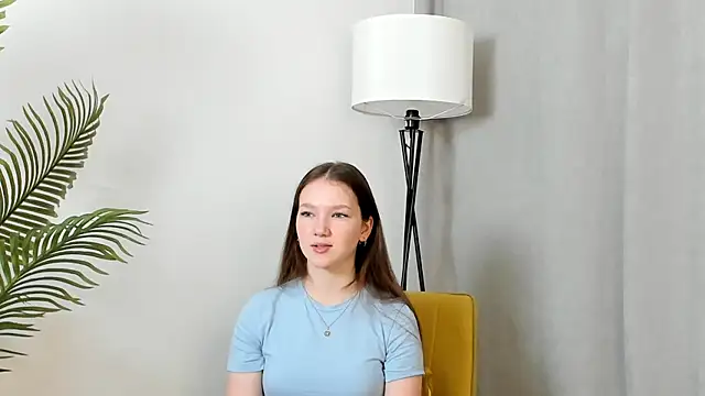 MelvinaEbner online show from 11-18-25, 07:13