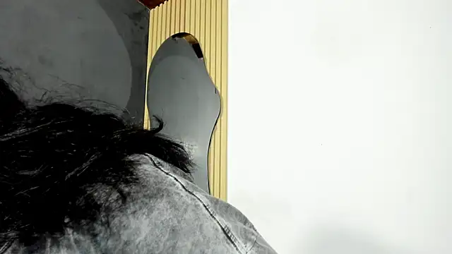 Angel-umbra online show from 12-16-25, 11:10