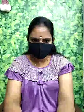 Queen-Neha online show from 12-19-25, 06:04