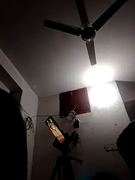 Snapshot of Powerfull08 chatting on 11-28-25, 05:37 Powerfull08 online show from 11-28-25, 05:37