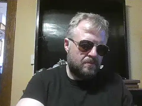 Snapshot of TheOneDonShaun chatting on 06-23-26, 01:03 TheOneDonShaun online show from 06-23-26, 01:03