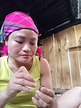 Lee-Thee online show from 02-22-26, 06:24