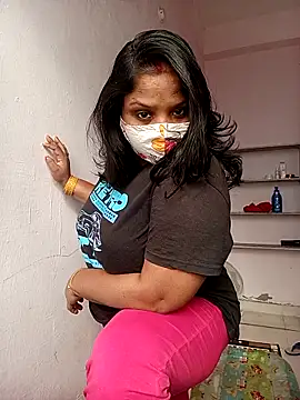 CUTE-LOVE-SWEETS online show from 12-17-25, 04:51