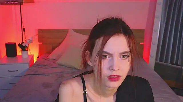 Snapshot of MissSusan chatting on 11-21-25, 10:03 MissSusan online show from 11-21-25, 10:03