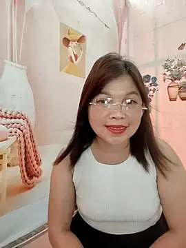 Snapshot of Cover-baa chatting on 05-04-26, 05:25 Cover-baa online show from 05-04-26, 05:25