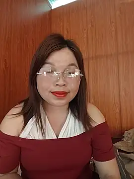 Snapshot of Cover-baa chatting on 05-25-26, 10:32 Cover-baa online show from 05-25-26, 10:32