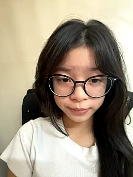 Snapshot of mau155_ chatting on 11-17-25, 01:17 mau155 online show from 11-17-25, 01:17