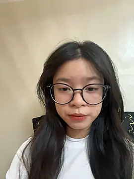 Snapshot of mau155_ chatting on 11-21-25, 04:11 mau155 online show from 11-21-25, 04:11