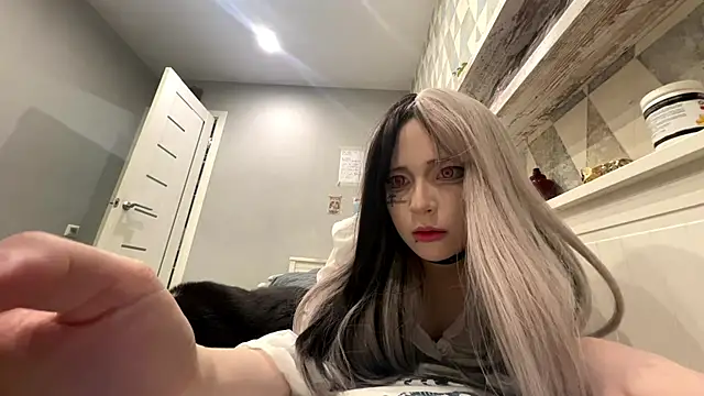 Snapshot of BlashInkMila chatting on 11-19-25, 06:08 BlashInkMila online show from 11-19-25, 06:08