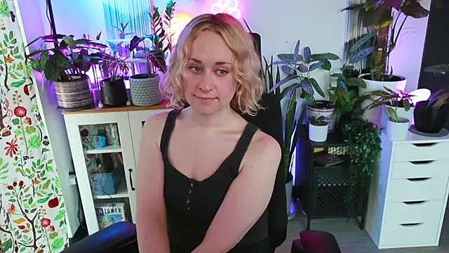 xzoeyryanx online show from 02-04-26, 09:31