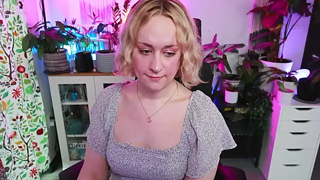 xzoeyryanx online show from 02-08-26, 05:49