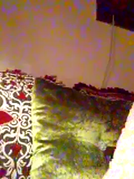 Snapshot of fati35flou chatting on 12-22-25, 04:26 fati35flou online show from 12-22-25, 04:26