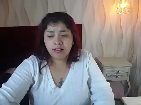 Snapshot of danna_garza chatting on 12-01-25, 04:28 danna garza online show from 12-01-25, 04:28