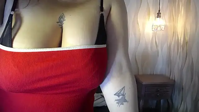 Snapshot of danna_garza chatting on 01-13-26, 04:51 danna garza online show from 01-13-26, 04:51