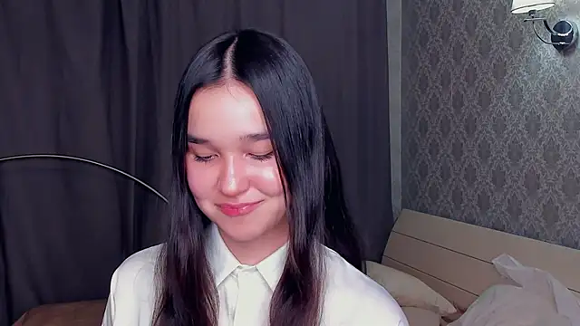 MeliaMelchiori online show from 12-13-25, 09:31