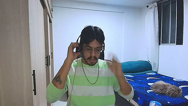 naitt  online show from 12-18-25, 10:43